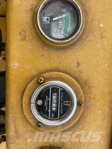 TCM FD 25 Z 4 Dyzeliniai krautuvai