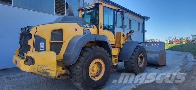 Volvo L 120 H Naudoti ratiniai krautuvai
