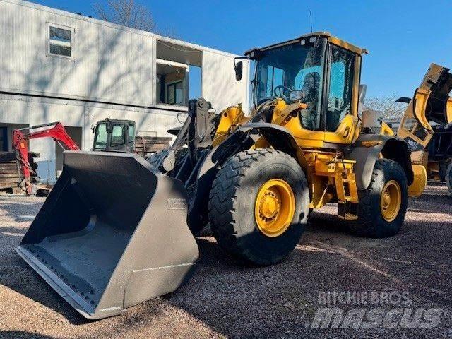 Volvo L 70 H Naudoti ratiniai krautuvai