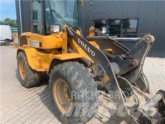 Volvo L35G Naudoti ratiniai krautuvai