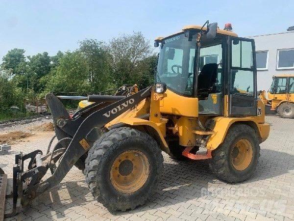 Volvo L35G Naudoti ratiniai krautuvai