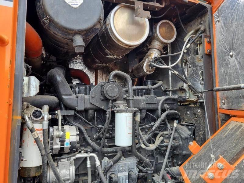 Doosan DL300 Naudoti ratiniai krautuvai