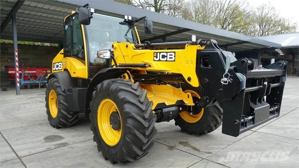JCB TM 320 S Teleskopiniai krautuvai