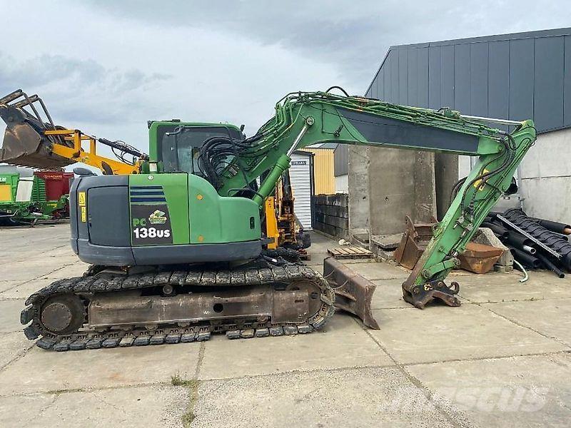 Komatsu PC138-8 Vikšriniai ekskavatoriai