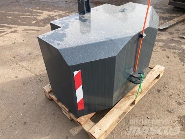  - - -  1500 KG Priekiniai svoriai