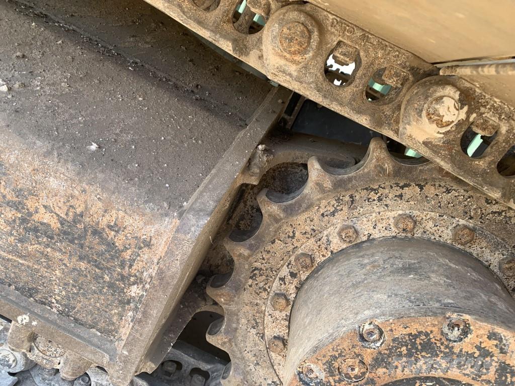 CAT  Vikšriniai ekskavatoriai