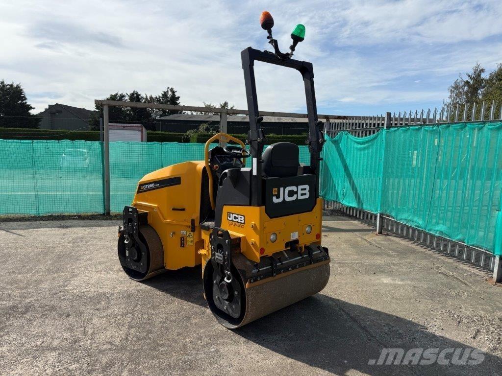 JCB  Kiti volai