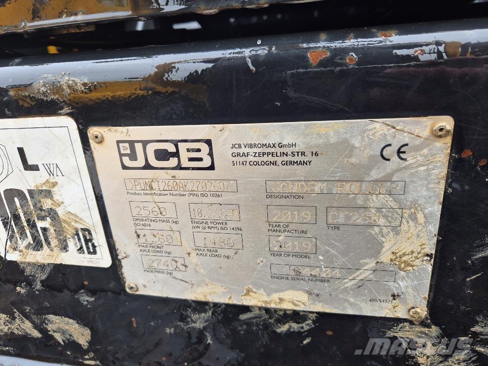 JCB  Kiti volai