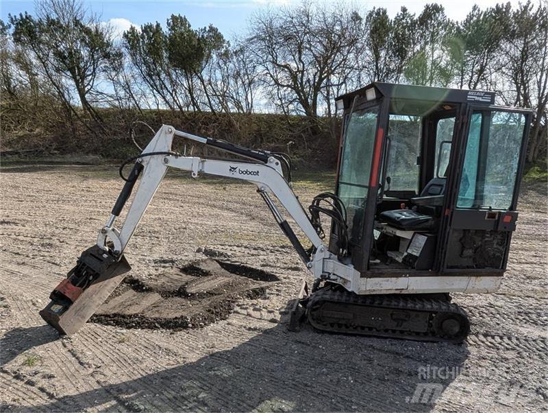 Bobcat X220 Mini ekskavatoriai < 7 t