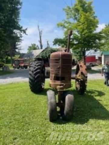 Farmall M Tractor Statyba - Kita