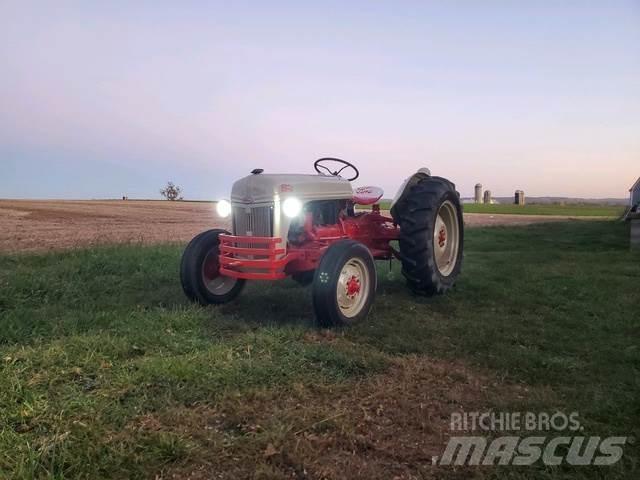 Ford 8 N Tractor Statyba - Kita