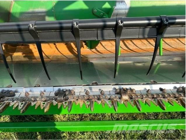 John Deere 630F Statyba - Kita