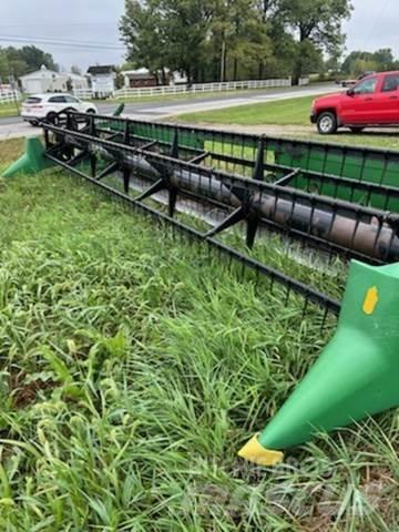 John Deere 925F Statyba - Kita