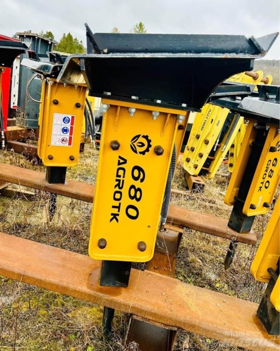 AGROTK 680 Kiti naudoti statybos komponentai