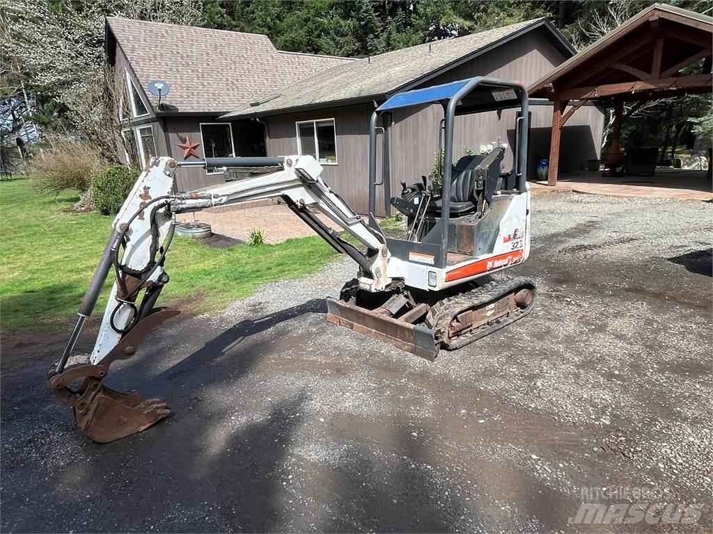 Bobcat 323 Vikšriniai ekskavatoriai