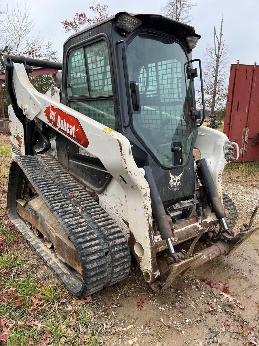 Bobcat T76 Krautuvai su šoniniu pasukimu