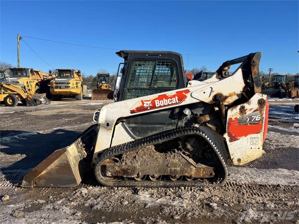 Bobcat T76 Krautuvai su šoniniu pasukimu