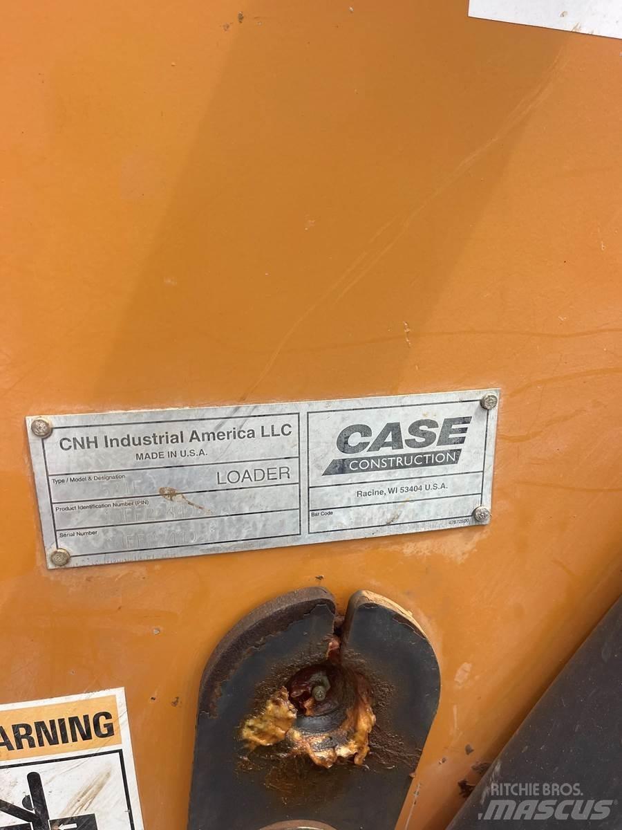 CASE 521F Naudoti ratiniai krautuvai