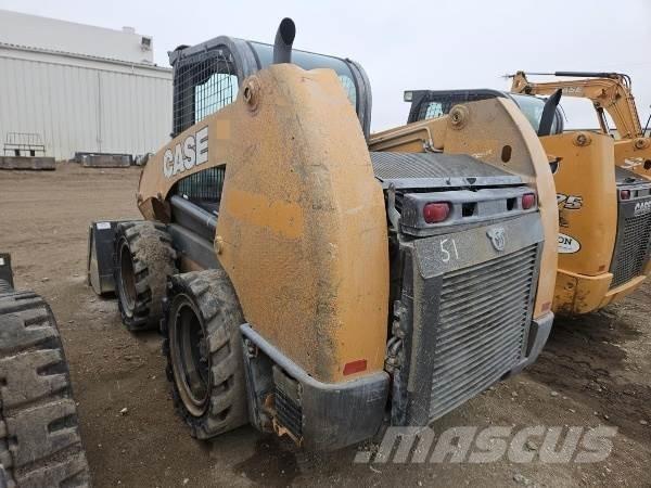 CASE SR240 Krautuvai su šoniniu pasukimu