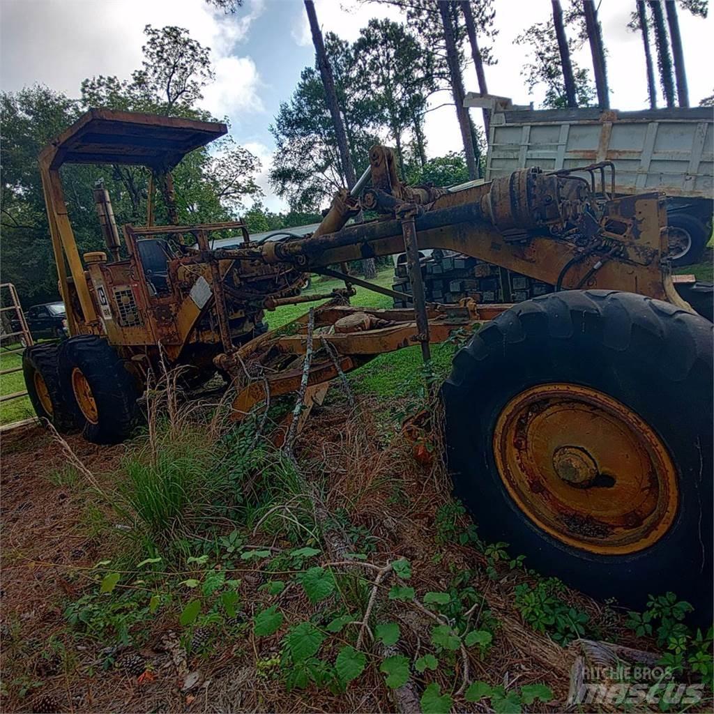 CAT 12E Greideriai