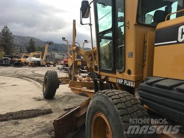 CAT 143H Greideriai