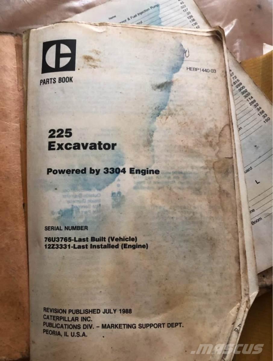 CAT 225 LC Vikšriniai ekskavatoriai