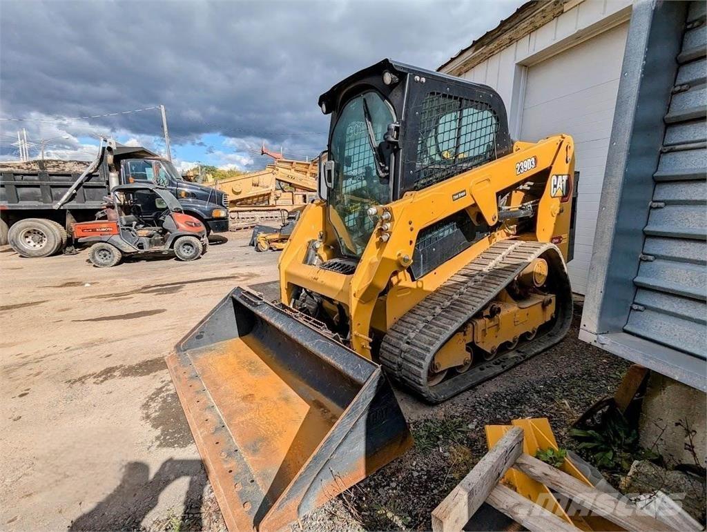CAT 239D3 Krautuvai su šoniniu pasukimu