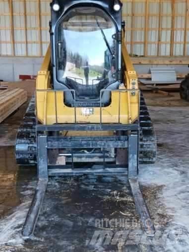 CAT 259D Krautuvai su šoniniu pasukimu