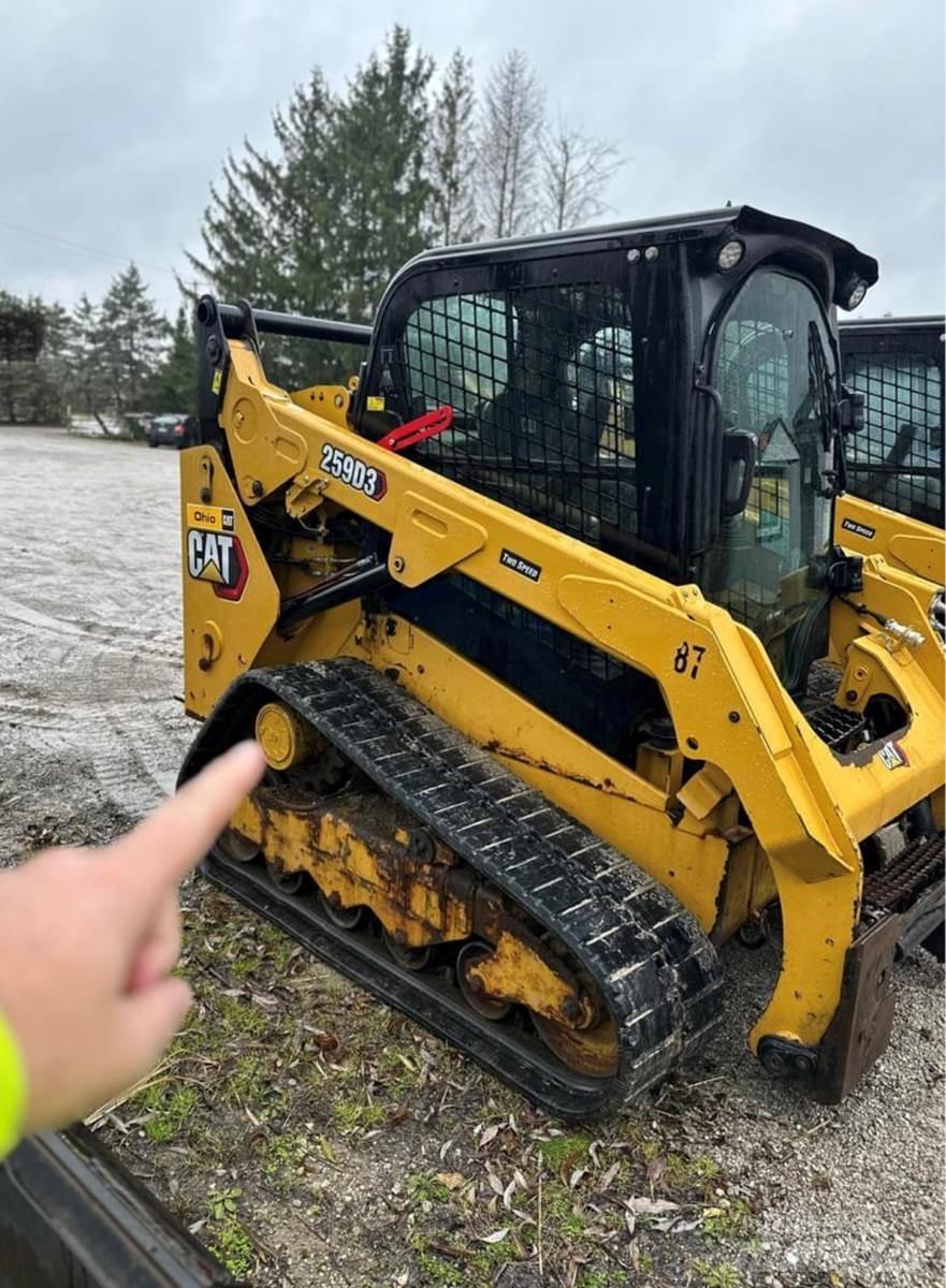 CAT 259D3 Krautuvai su šoniniu pasukimu