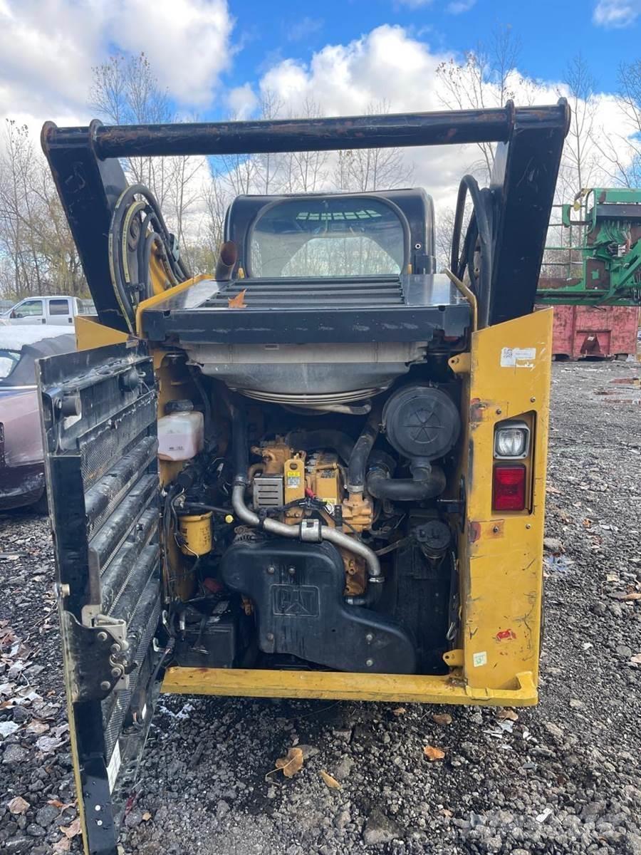 CAT 262D Krautuvai su šoniniu pasukimu