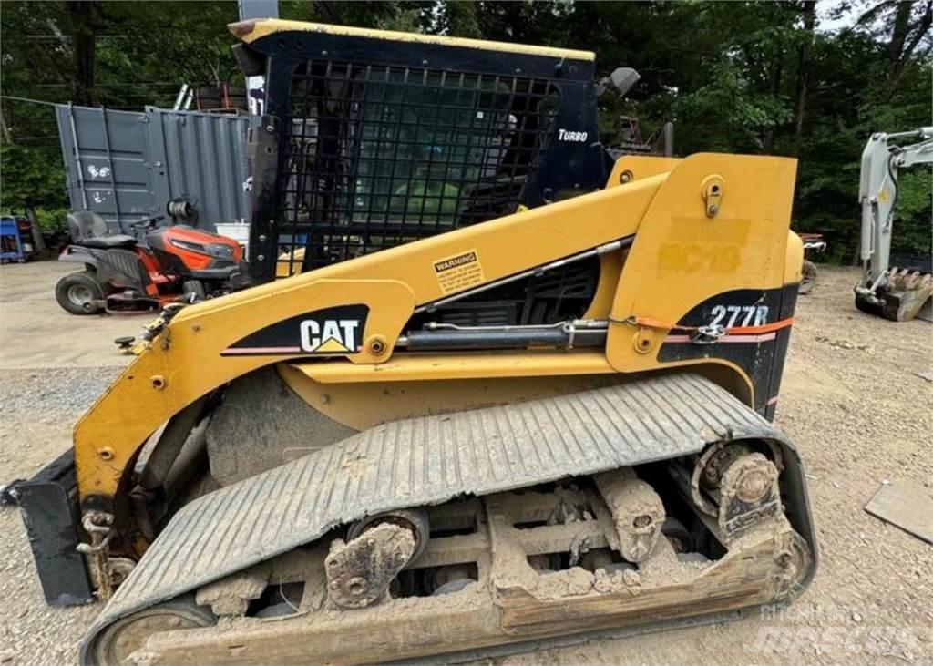 CAT 277B Krautuvai su šoniniu pasukimu
