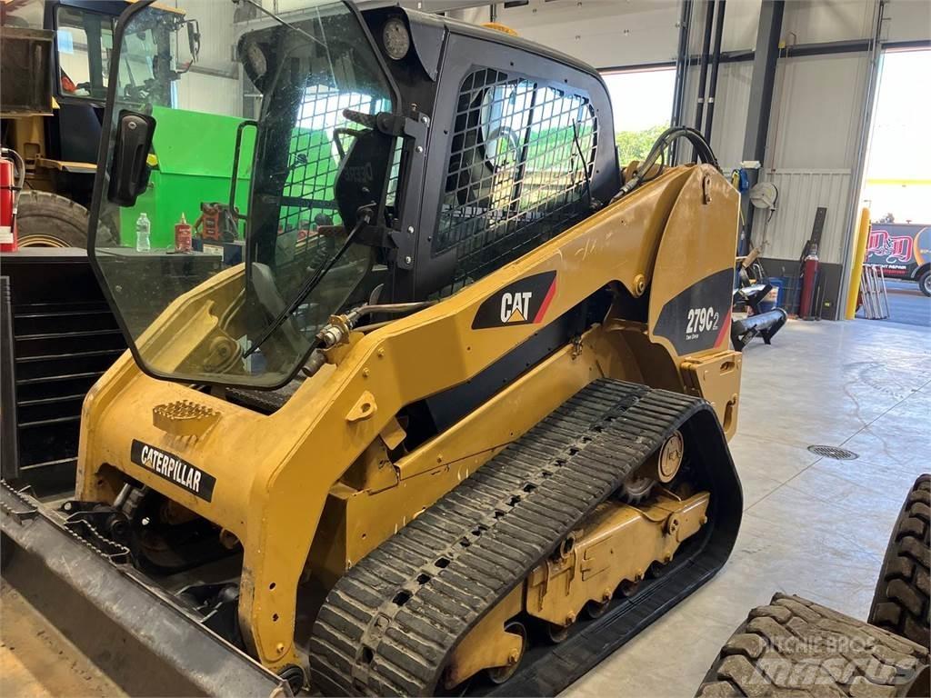 CAT 279C Krautuvai su šoniniu pasukimu