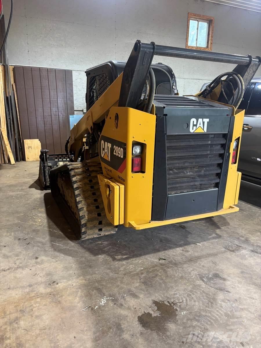 CAT 289D Krautuvai su šoniniu pasukimu