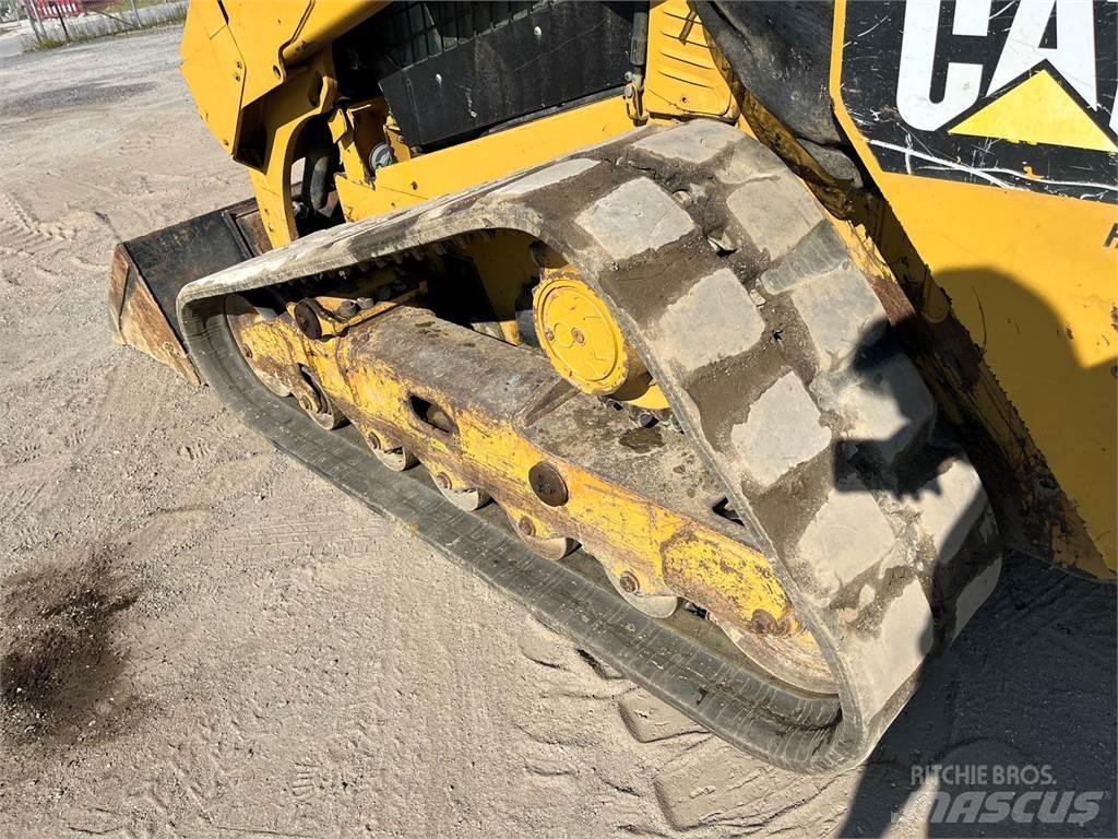 CAT 299D Krautuvai su šoniniu pasukimu