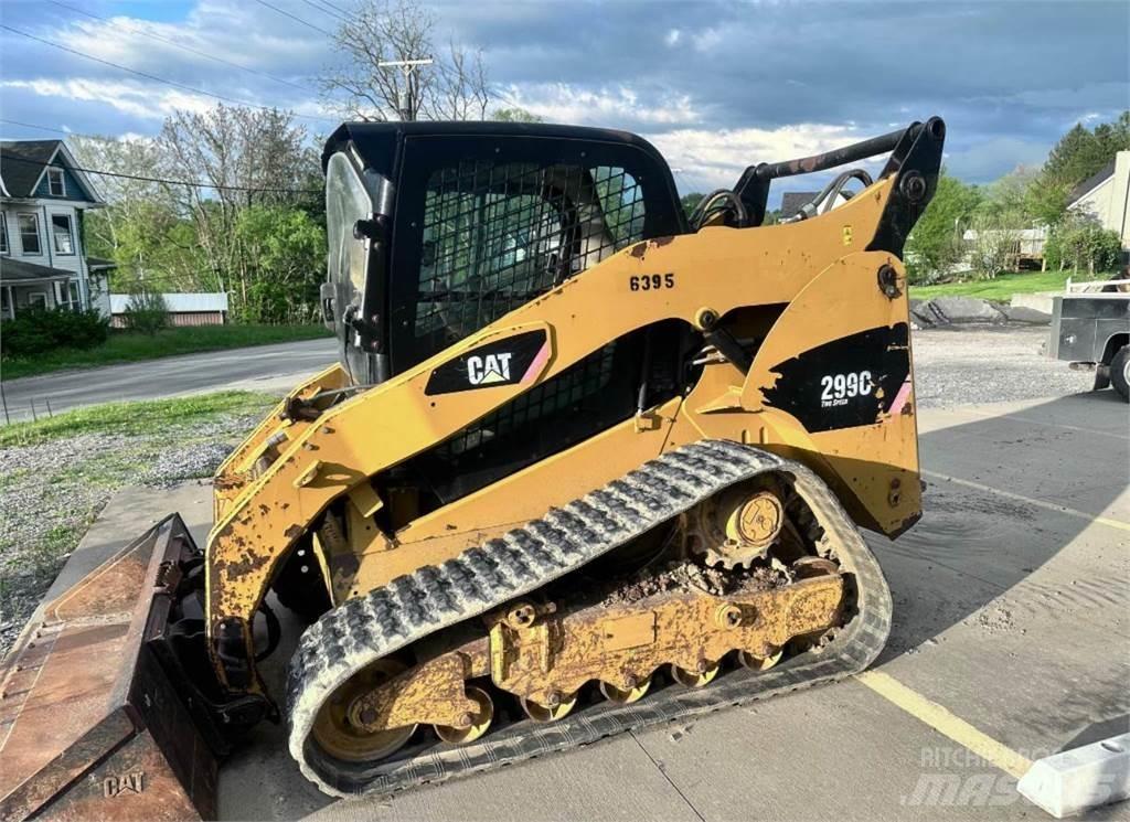 CAT 299D Krautuvai su šoniniu pasukimu