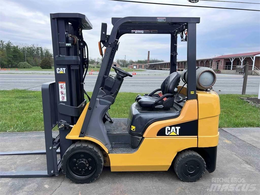 CAT 2C5000 Šakiniai krautuvai - Kita