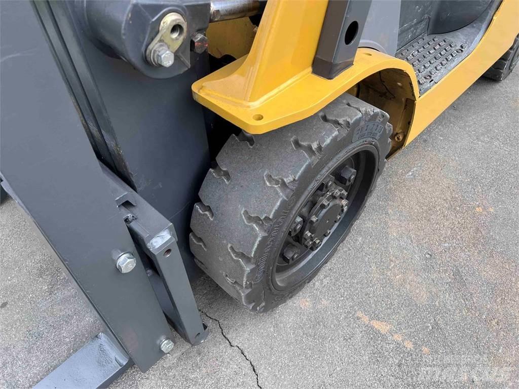 CAT 2C5000 Šakiniai krautuvai - Kita