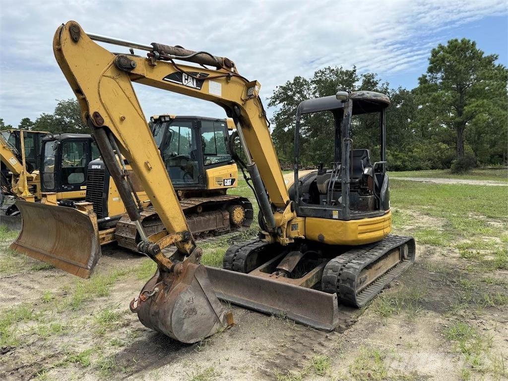 CAT 304 CR Mini ekskavatoriai < 7 t