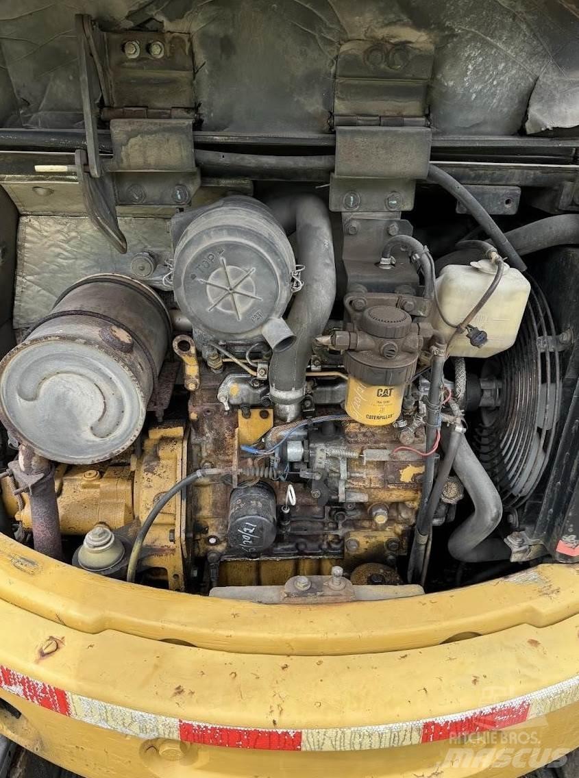 CAT 304CR Mini ekskavatoriai < 7 t