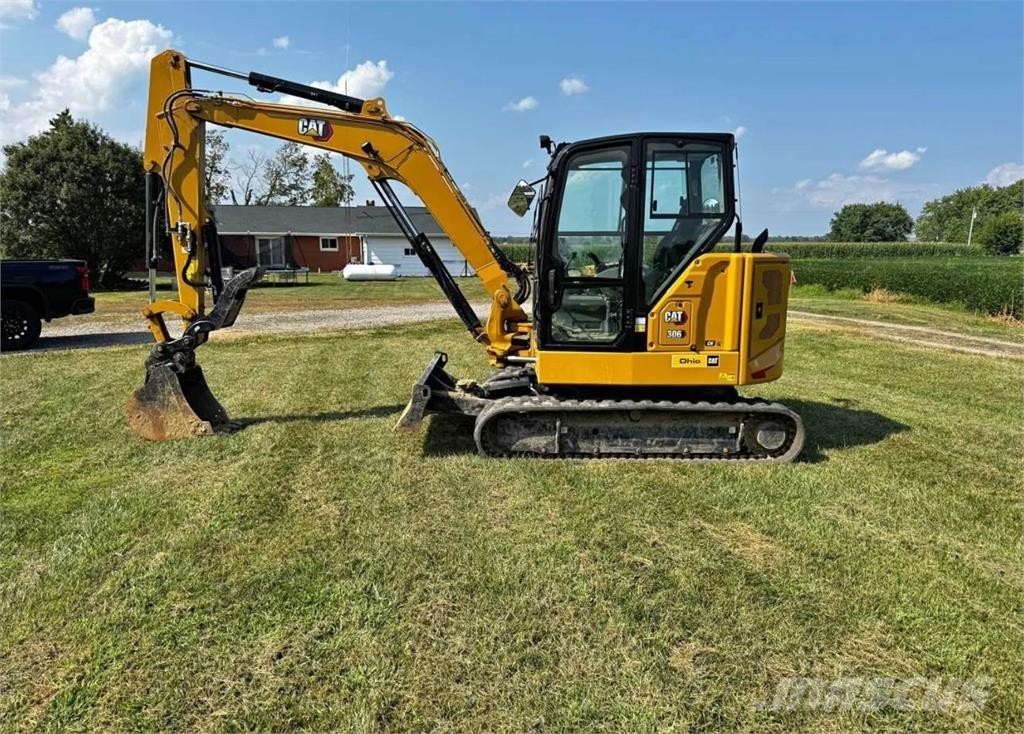 CAT 306CR Vikšriniai ekskavatoriai
