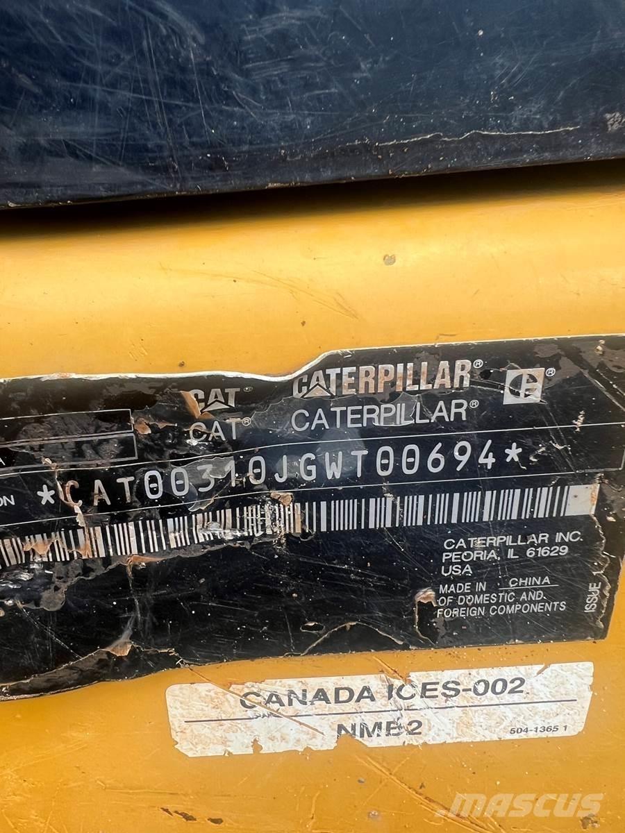 CAT 310 Vikšriniai ekskavatoriai