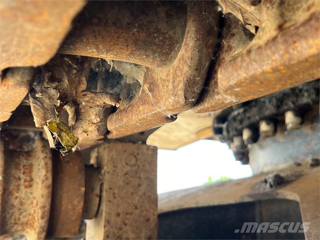 CAT 311C Vikšriniai ekskavatoriai
