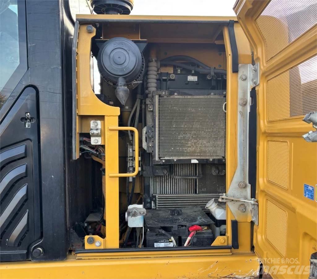 CAT 312E Vikšriniai ekskavatoriai