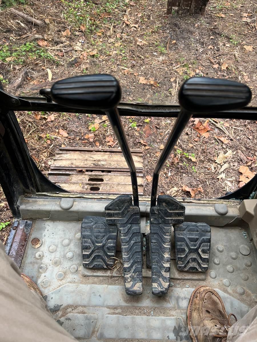 CAT 315C Vikšriniai ekskavatoriai