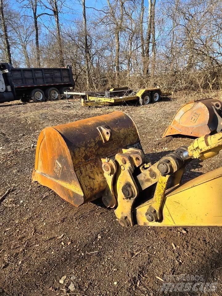 CAT 315CL Vikšriniai ekskavatoriai