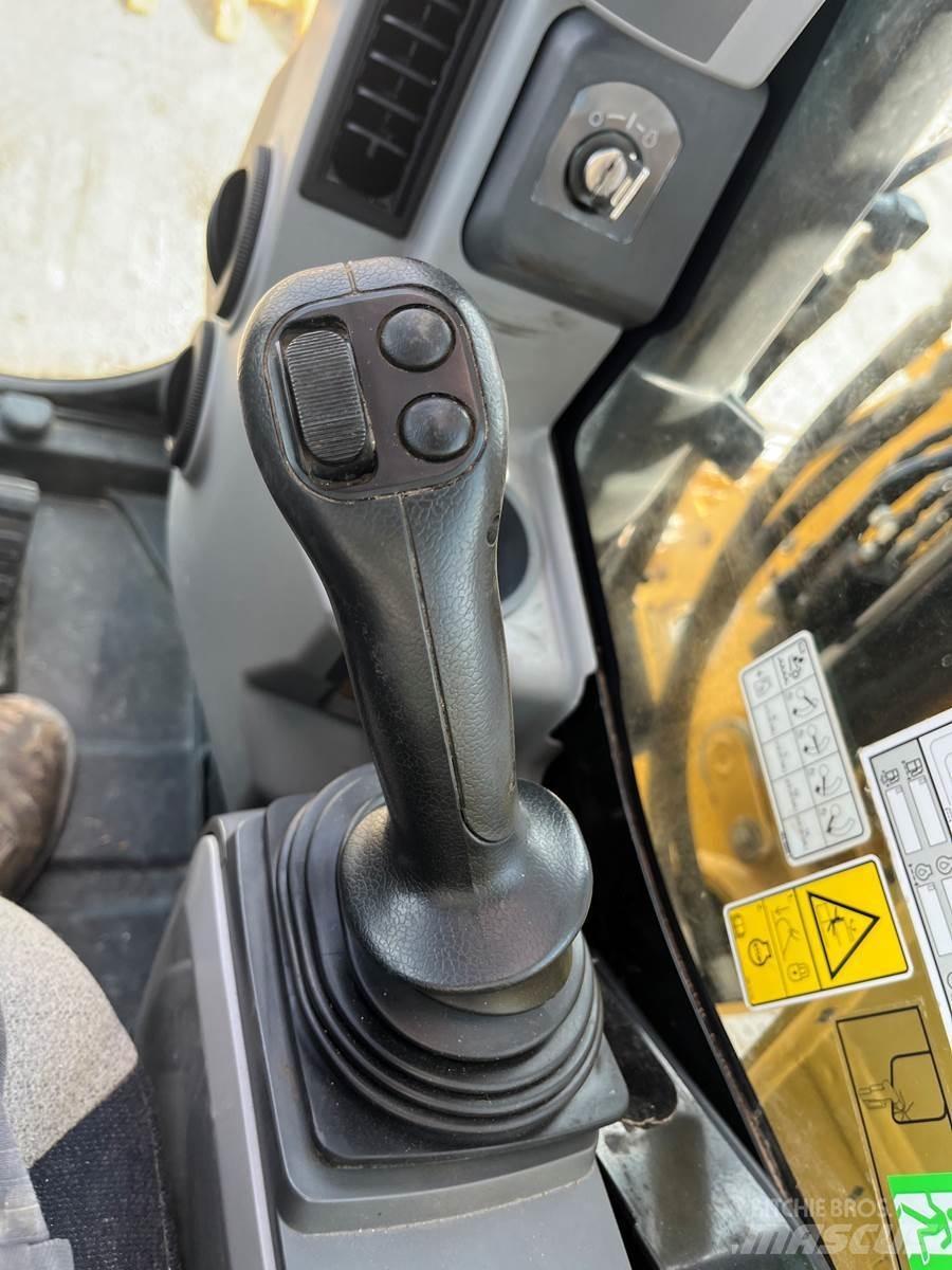 CAT 315FL Vikšriniai ekskavatoriai