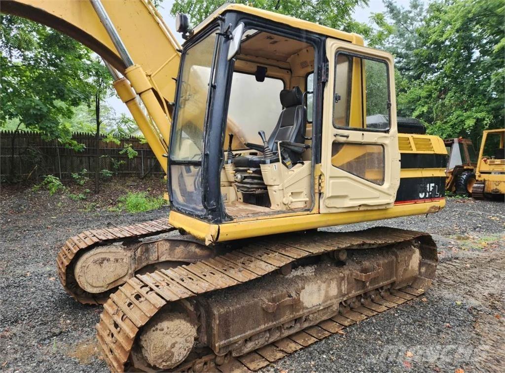 CAT 315L Vikšriniai ekskavatoriai