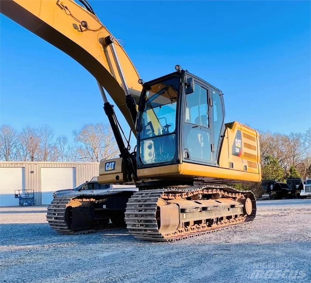 CAT 320 Vikšriniai ekskavatoriai