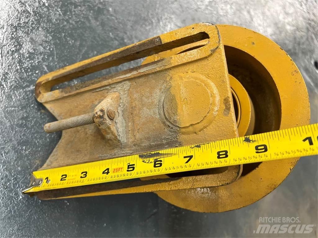 CAT 3208 Transportas - Kita
