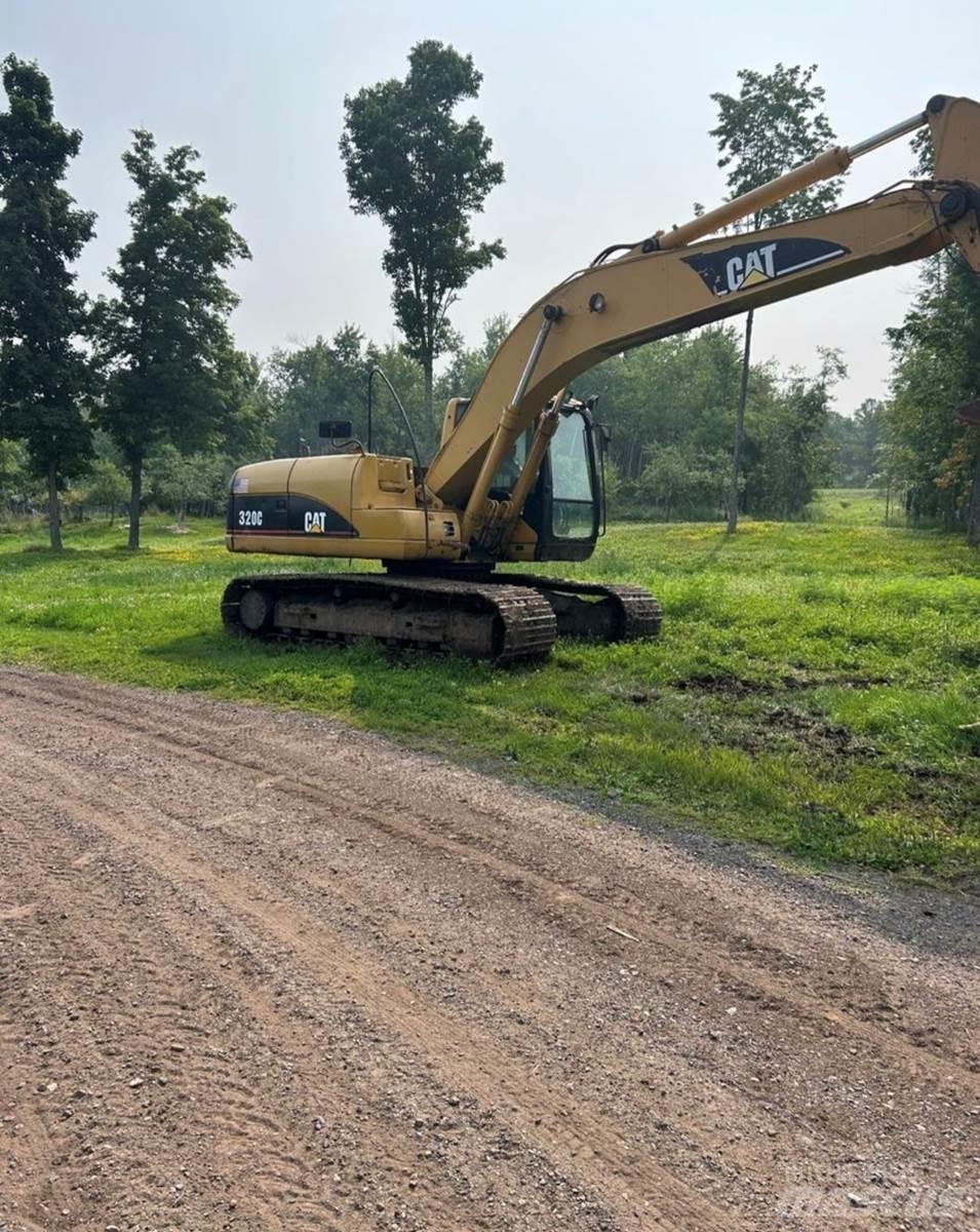 CAT 320C Vikšriniai ekskavatoriai